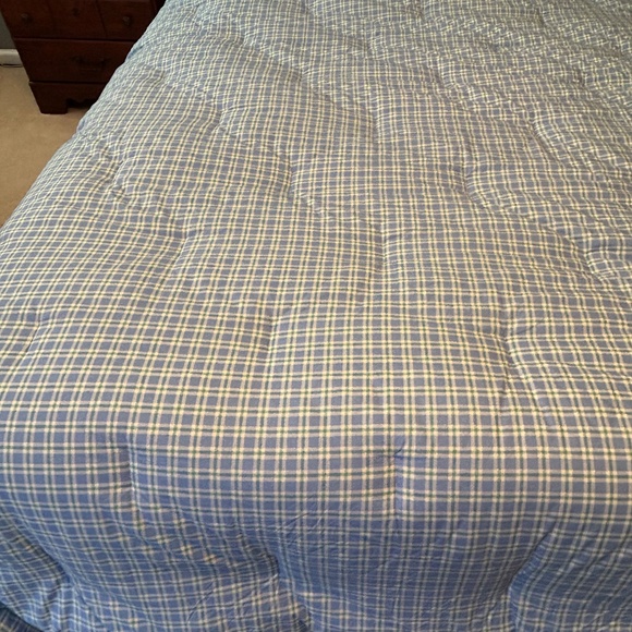 The Company Store King Comforter, Sunshine and Blooms blue/green plaid,new - Picture 5 of 7